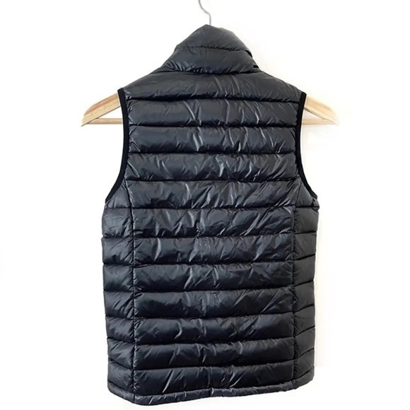Aritzia Parklife Down Vest - Picture 5 of 6